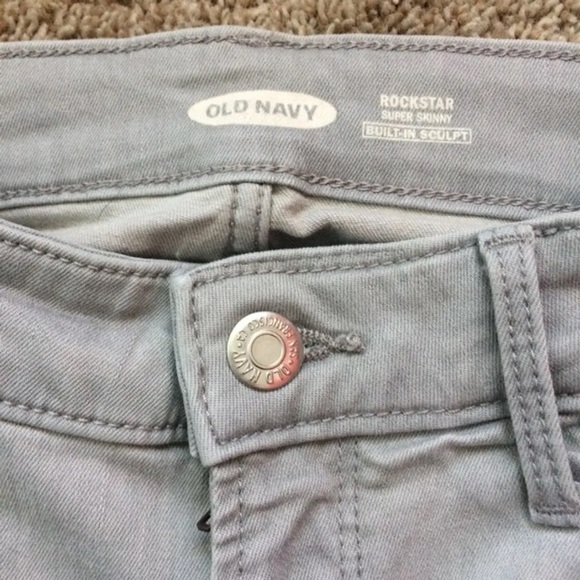 NWOT Old Navy Rockstar Built-in sculpt Jeans - Picture 4 of 4